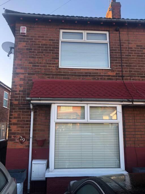 29 Comfort House 2 Bedroom Townhouse With Parking Scunthorpe Esterno foto